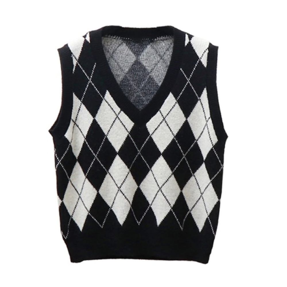 Preppy Black and White Argyle Cropped Sweater Vest